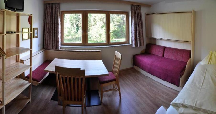 Pension Leitner Hermagor-Pressegger See Ruang foto